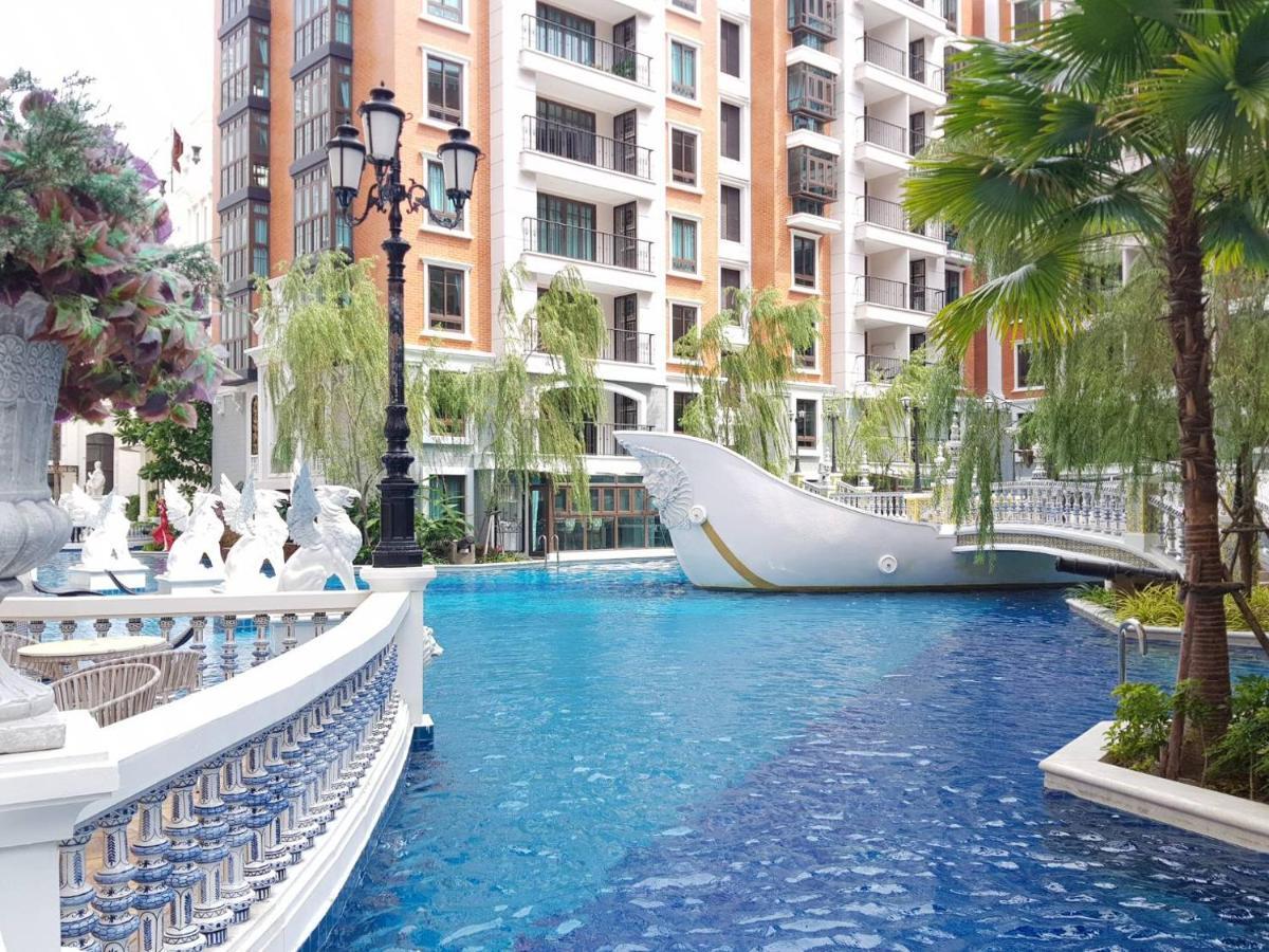 Espana Condo By Som Jomtien Beach Exterior photo